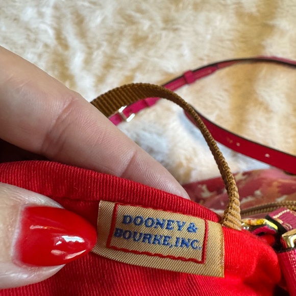 Dooney & Bourke Geranium Floral North South Triple Zip Crossbody -EUC - Picture 9 of 10